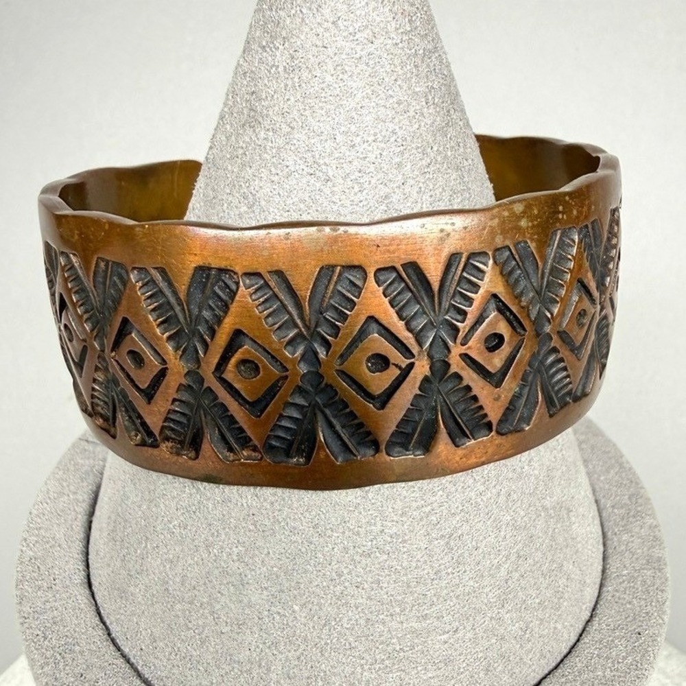 Navajo Nora Tahe Bill Copper Cuff Bracelet Signed Artisan Heavy Quality 7.25"